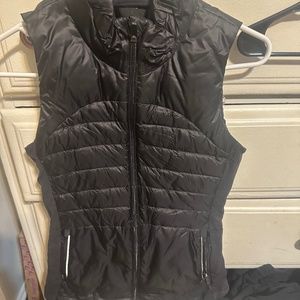 Lululemon Down for It All Vest women size 4 color black